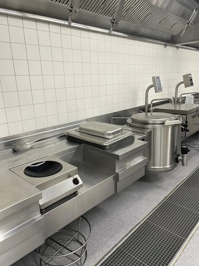 Küchentechnik – Referenz von Gremi Hausmeister Service